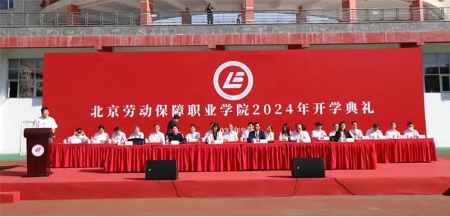 本页围绕「MK手机官方版登录入口成为