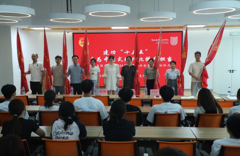 便于结合栏目动态与后续阅读